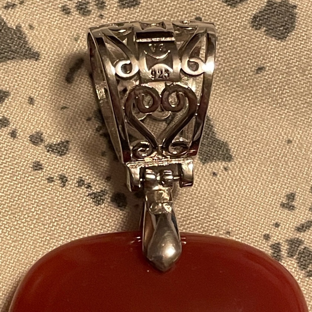 Red Pendant - Picture 4 of 4